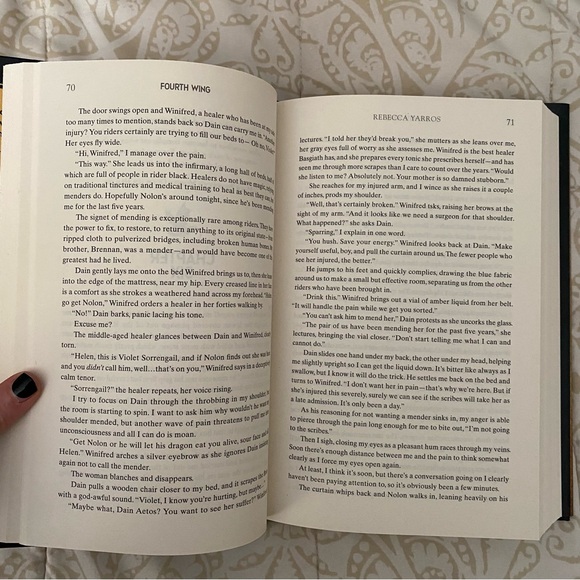 Fourth Wing Hardcover by Rebecca Yarros - Picture 4 of 5